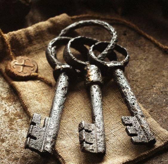 Ключи открывают не только те двери, для которых созданы.