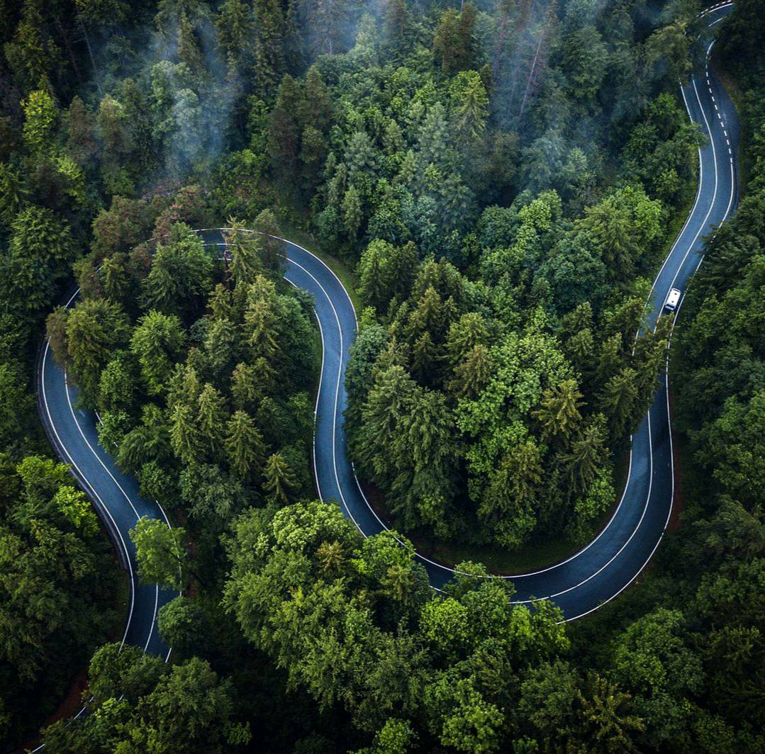 Кто-то считал дни до конца пути. Кто-то знал, что жизнь в дороге — лучшая из возможных жизней.