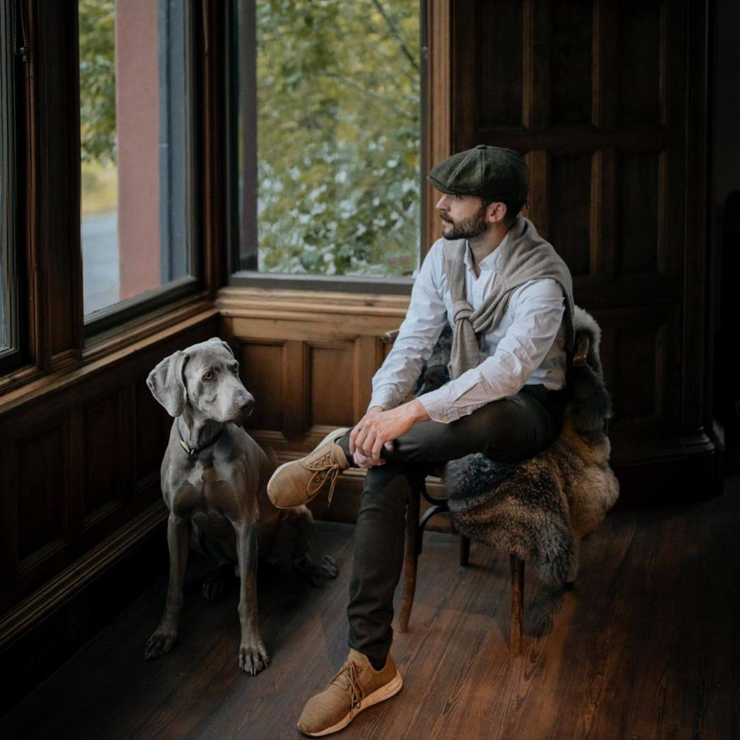 Умный человек в одиночестве найдет отличное развлечение в своих мыслях и воображении, тогда как...