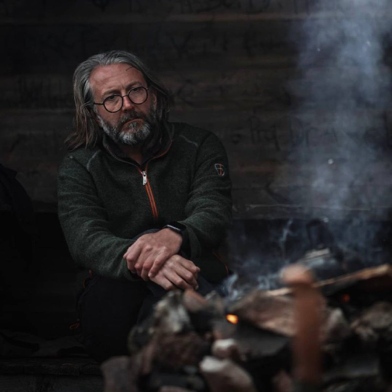 Друг мой, вспомни, что молчать хорошо, безопасно и красиво