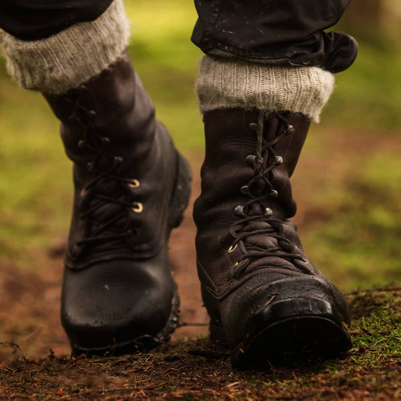 Каждый идет своим путем. Но все дороги всё равно идут в никуда