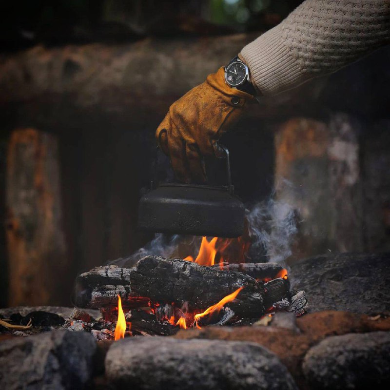 Я знаком с людьми, которые умудрялись чувствовать себя счастливыми, не имея ничего из того, что...