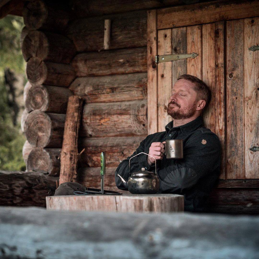 Человек умный будет прежде всего стремиться избежать всякого горя, добыть спокойствие и досуг; он...