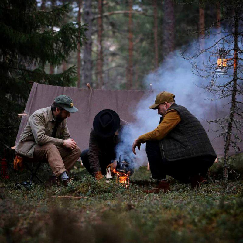 Я принадлежу к утраченному поколению, и мне комфортно в компании таких же потерянных и одиноких.