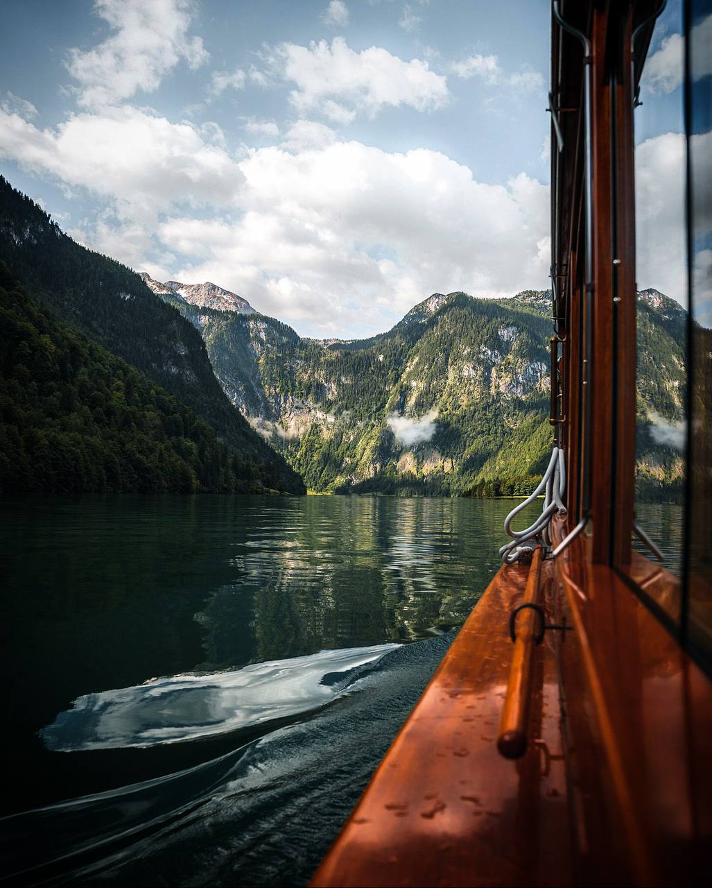 Для человека, который никогда не путешествовал, всякое новое место, сколько-нибудь отличающееся от...